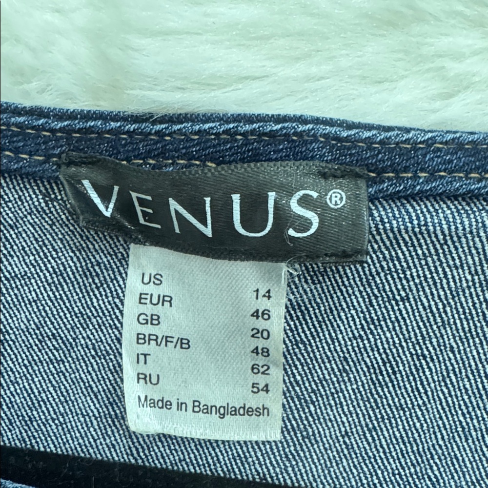 VENUS Dark Blue Denim Jumpsuit with Gold-Tone Buttons - Picture 4 of 5